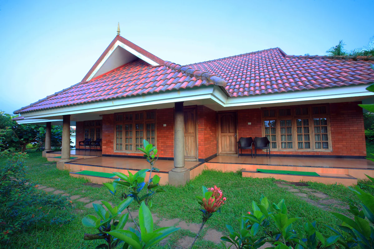 Villa Cottage - view 1
